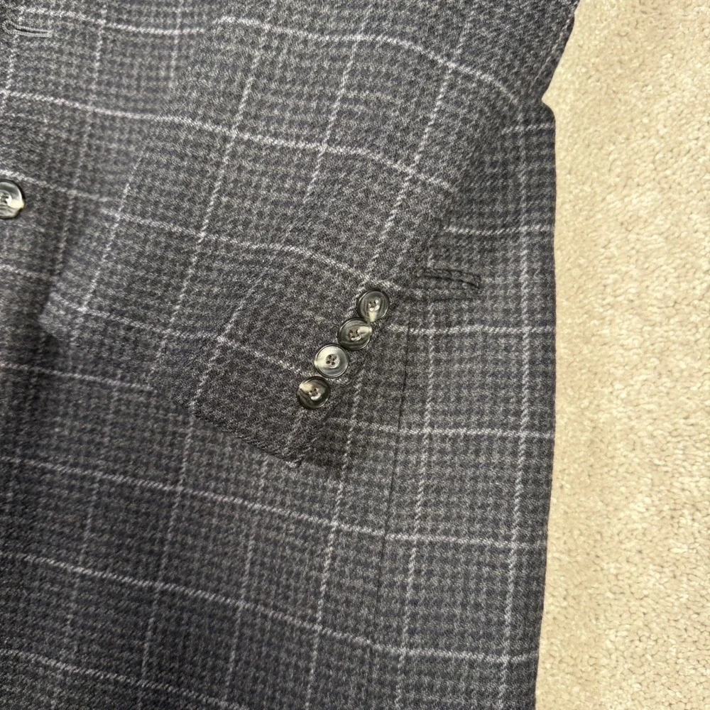 Jos A Bank 1905 Collection Tailored Fit Blazer Mens Gray Plaid Sport Coat 44S